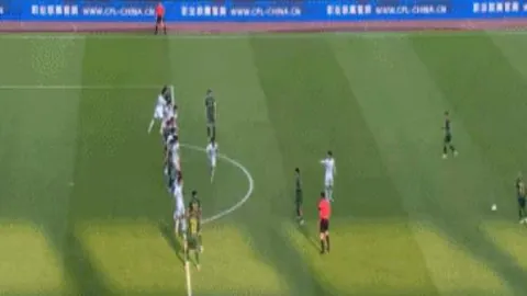 “NBA昨日战神觉醒，全明星表现打破预期温差，总分盛宴悬念再起！”